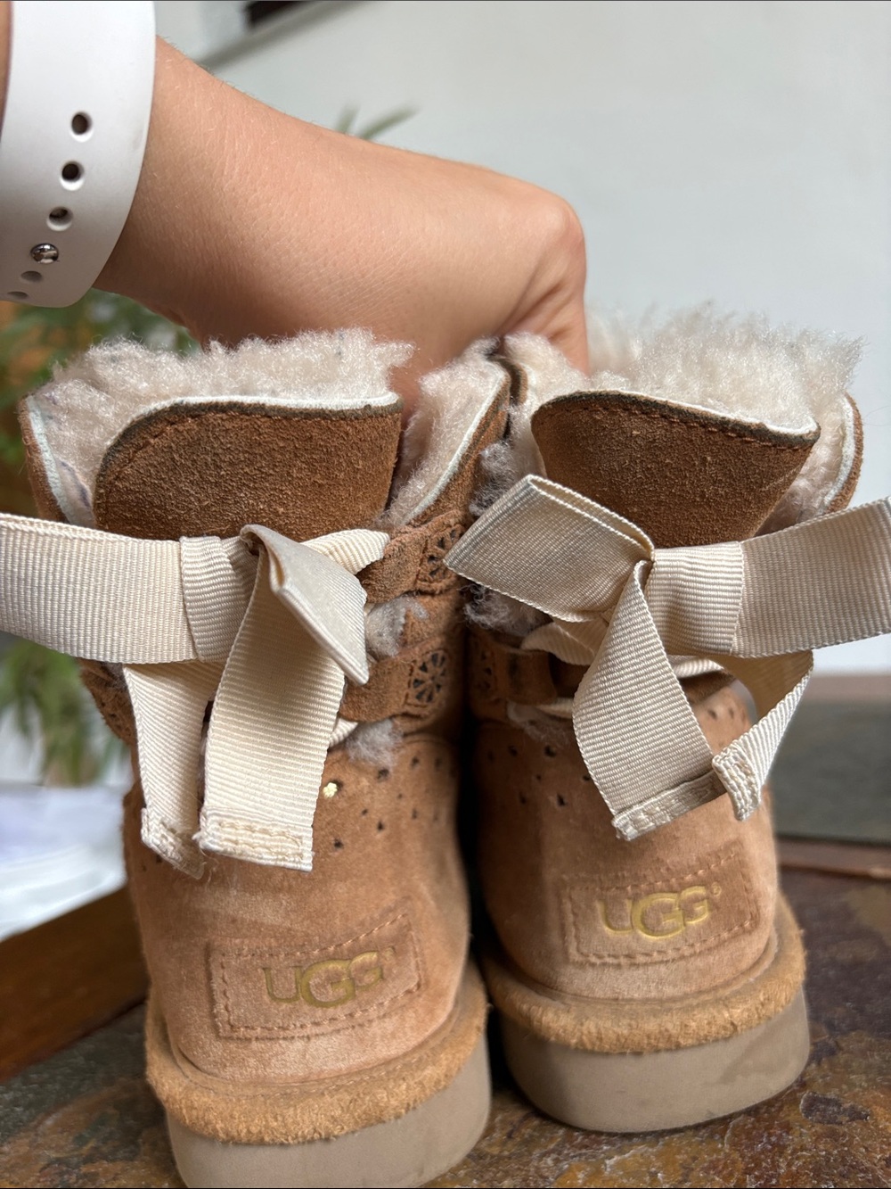 uggs - Picture 3 of 4